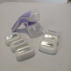 2 Schick Intuition Pure Nourishment Razor with 6 Cartridges Purple/White